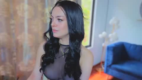 fresita_pink_ online show from June 24, 2026, 4:28 pm