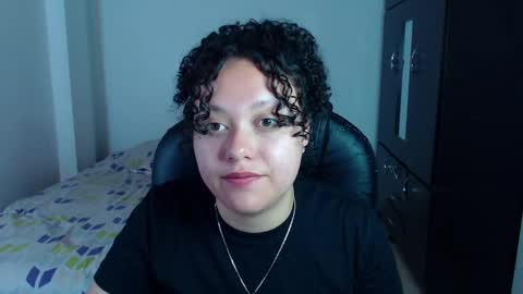 Louise  online show from January 10, 2025, 9:23 am