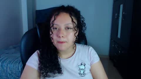 Louise  online show from July 23, 2026, 1:58 am