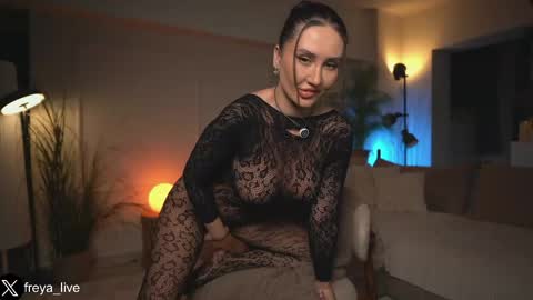 Freya online show from April 28, 2026, 6:57 pm