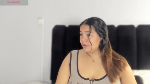 Snapshot of freya_blaze chatting on February 18, 2026, 3:57 am freya_blaze online show from February 18, 2026, 3:57 am