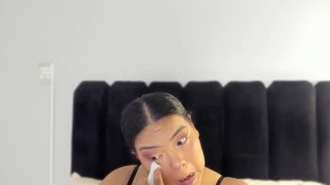 Snapshot of freya_blaze chatting on February 19, 2026, 4:30 am freya_blaze online show from February 19, 2026, 4:30 am