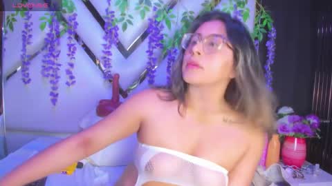 Freya online show from May 6, 2026, 3:57 am