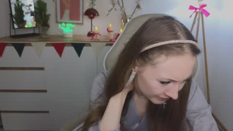 Freya online show from December 24, 2024, 3:58 pm