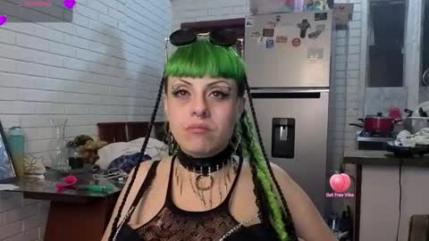 Snapshot of freyaa_sorceress chatting on October 3, 2025, 3:36 am freyaa_sorceress online show from October 3, 2025, 3:36 am