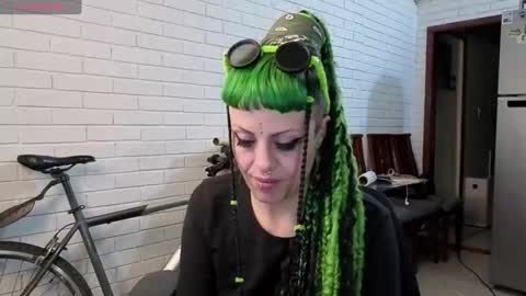 Snapshot of freyaa_sorceress chatting on October 15, 2025, 4:12 am freyaa_sorceress online show from October 15, 2025, 4:12 am