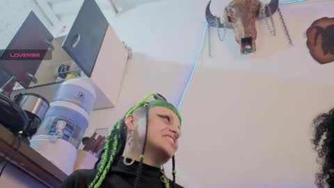 Snapshot of freyaa_sorceress chatting on October 21, 2025, 3:18 am freyaa_sorceress online show from October 21, 2025, 3:18 am