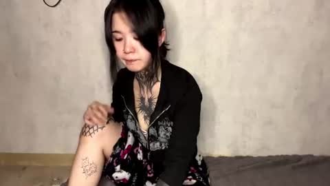 freyablow online show from June 22, 2026, 4:37 pm