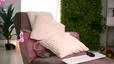 freyaheart online show from June 11, 2026, 11:19 am