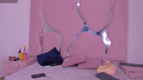 Snapshot of freyaht chatting on March 13, 2026, 4:52 am Freyaht online show from March 13, 2026, 4:52 am