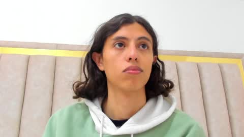 Snapshot of freyamoller_ chatting on April 1, 2026, 7:22 pm FreyaMoller online show from April 1, 2026, 7:22 pm