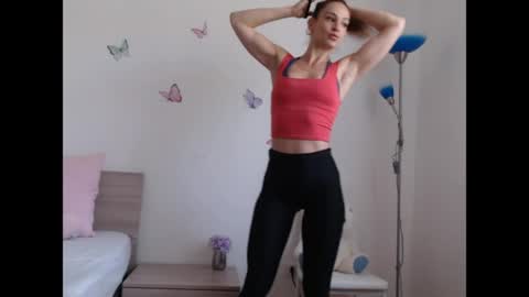 FreyaMuse online show from April 23, 2026, 9:52 am