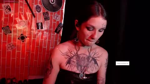Snapshot of freyjalodbrok chatting on March 28, 2026, 7:02 pm Call me Lilith online show from March 28, 2026, 7:02 pm