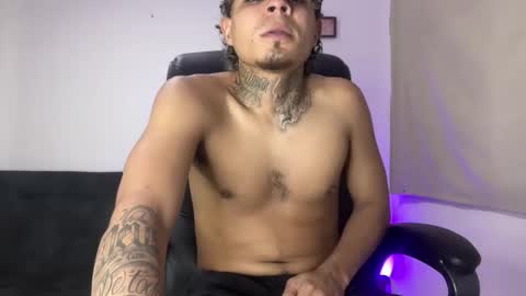 Snapshot of freyva_ chatting on March 18, 2026, 7:33 am freyva_ online show from March 18, 2026, 7:33 am