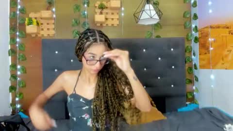 Frezzita online show from September 21, 2025, 7:59 pm