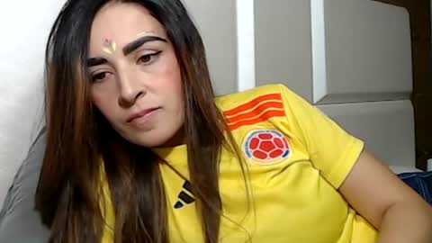 Snapshot of frida__x chatting on June 24, 2026, 1:04 am Frida online show from June 24, 2026, 1:04 am