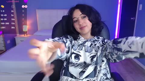 frida_lassi_ online show from December 30, 2024, 2:40 pm