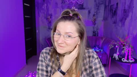 Frida Tander online show from January 2, 2025, 3:29 pm