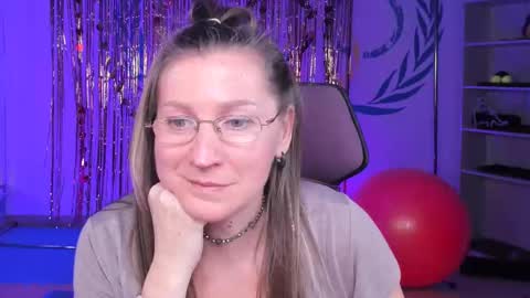 Frida Tander online show from February 23, 2025, 12:16 pm