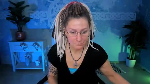 Frida Tander online show from January 7, 2026, 5:10 am