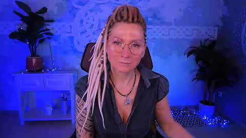 Frida Tander online show from March 21, 2026, 7:35 am