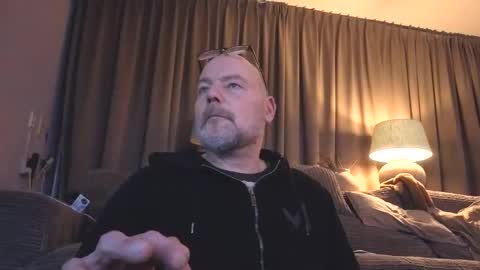 dirtyminds1972 online show from February 5, 2026, 8:02 pm