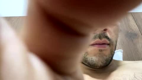 Snapshot of frnnd1214 chatting on March 15, 2026, 5:35 am Fer online show from March 15, 2026, 5:35 am