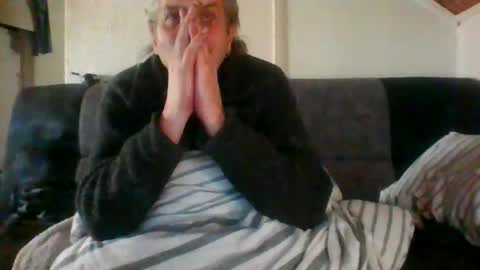 Snapshot of frodewz chatting on January 12, 2026, 5:51 pm frodewz online show from January 12, 2026, 5:51 pm