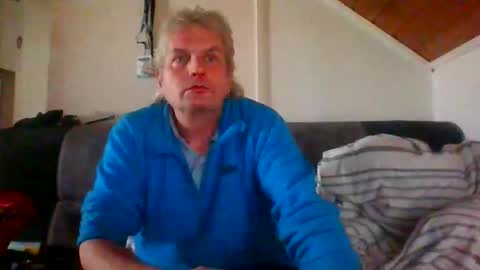 Snapshot of frodewz chatting on January 16, 2026, 6:01 pm frodewz online show from January 16, 2026, 6:01 pm