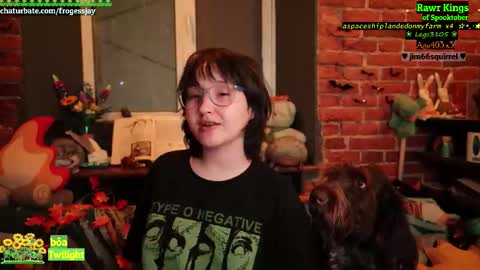   Jaywise Frogfoot  online show from October 18, 2025, 9:48 pm