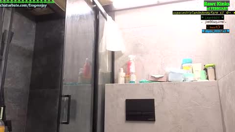   Jaywise Frogfoot  online show from February 17, 2026, 7:09 pm