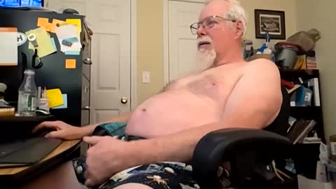 Snapshot of frostygoat chatting on February 18, 2026, 2:13 pm frostygoat online show from February 18, 2026, 2:13 pm