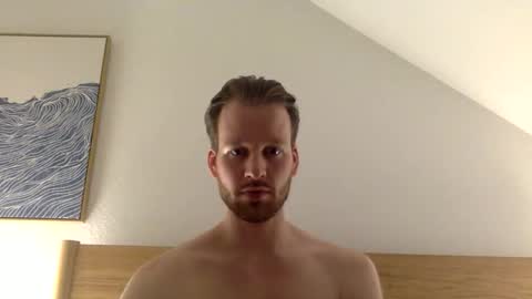 Snapshot of frozenyoga chatting on March 12, 2026, 11:44 pm frozenyoga online show from March 12, 2026, 11:44 pm