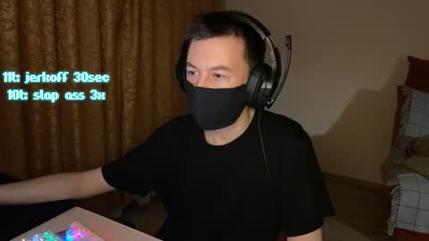 froztai online show from December 14, 2025, 7:07 pm