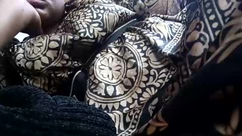 fruity28 online show from February 8, 2026, 9:13 am