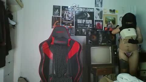 Demian online show from May 18, 2026, 9:53 pm
