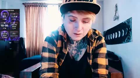          HEHIM  online show from November 22, 2025, 4:06 pm