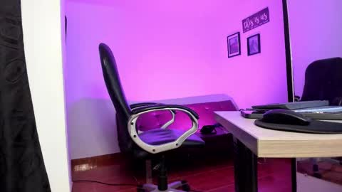 Snapshot of fuckerwate chatting on October 31, 2025, 9:16 pm SERGIO THE SEX LAWYER online show from October 31, 2025, 9:16 pm