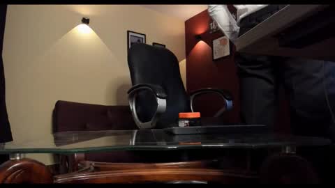 Snapshot of fuckerwate chatting on November 10, 2025, 7:57 pm SERGIO THE SEX LAWYER online show from November 10, 2025, 7:57 pm