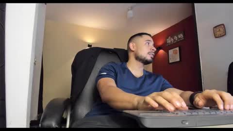 Snapshot of fuckerwate chatting on November 25, 2025, 10:43 pm SERGIO THE SEX LAWYER online show from November 25, 2025, 10:43 pm