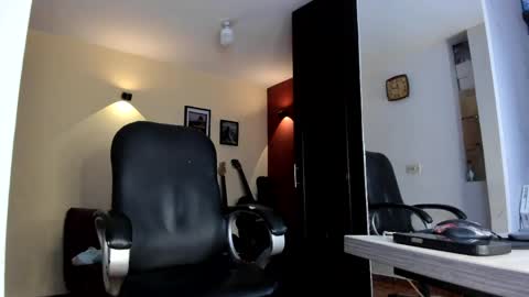 Snapshot of fuckerwate chatting on April 21, 2026, 3:35 am SERGIO THE SEX LAWYER online show from April 21, 2026, 3:35 am