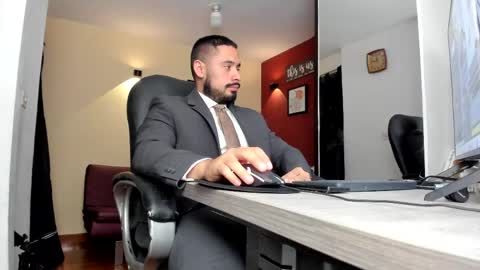 Snapshot of fuckerwate chatting on May 6, 2026, 2:08 am SERGIO THE SEX LAWYER online show from May 6, 2026, 2:08 am