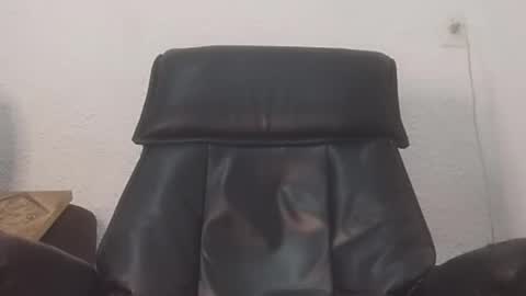 Snapshot of fuckingmulletdaddy chatting on October 17, 2025, 12:41 pm Phill online show from October 17, 2025, 12:41 pm