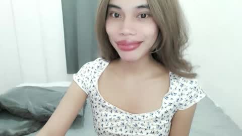 fuckingsexy143 online show from December 2, 2025, 3:51 pm