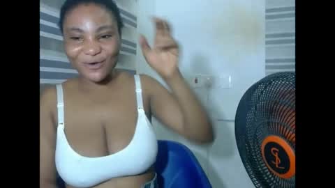 Snapshot of fuckxmypussy chatting on April 5, 2026, 8:06 pm fuckxmypussy online show from April 5, 2026, 8:06 pm