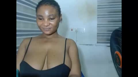 fuckxmypussy online show from May 4, 2026, 9:44 pm