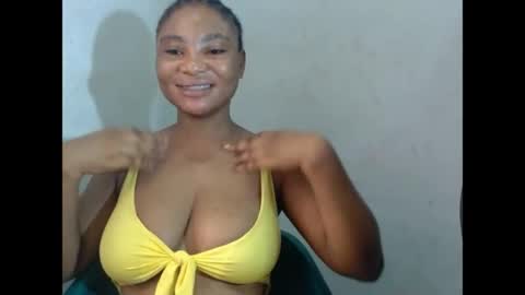 fuckxmypussy online show from May 12, 2026, 8:11 am