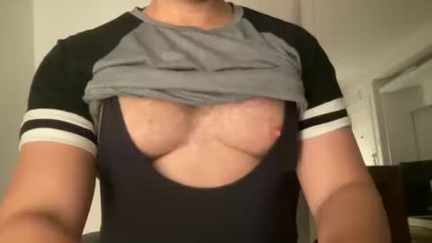 Muscle Bear Jock in Training online show from October 16, 2025, 1:06 am