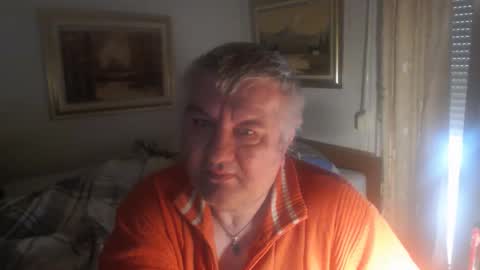 fukingcrazy online show from May 3, 2026, 6:52 am