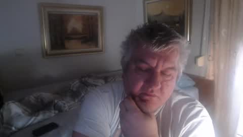 fukingcrazy online show from May 12, 2026, 7:49 am